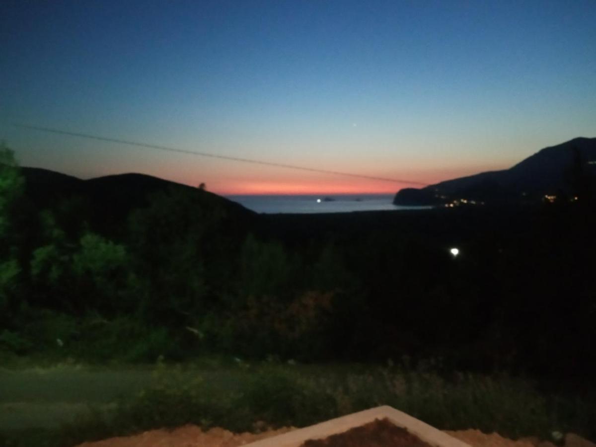 הוילה Petrovac Adriatic Sunset House מראה חיצוני תמונה